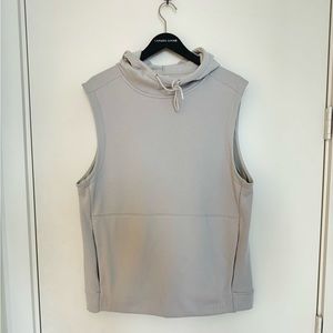 Men’s Nobull microplush sleeveless hoodie large frost